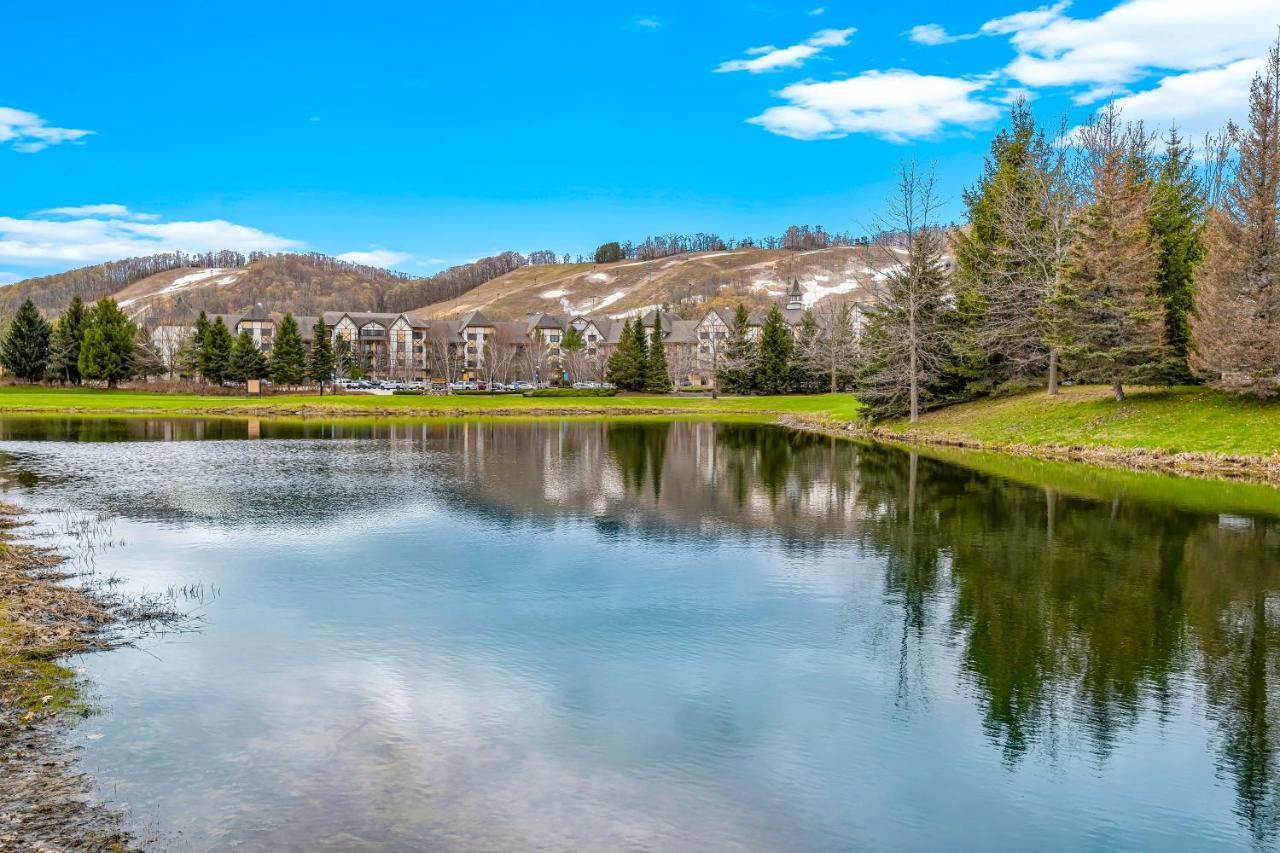 Boyne Mountain Getaway Aparthotel Boyne Falls Exterior photo